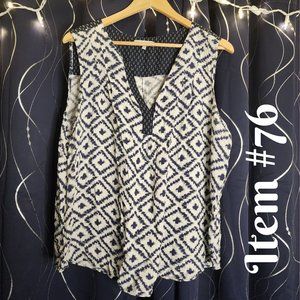 Skies Are Blue 3x sleeveless navy design top
